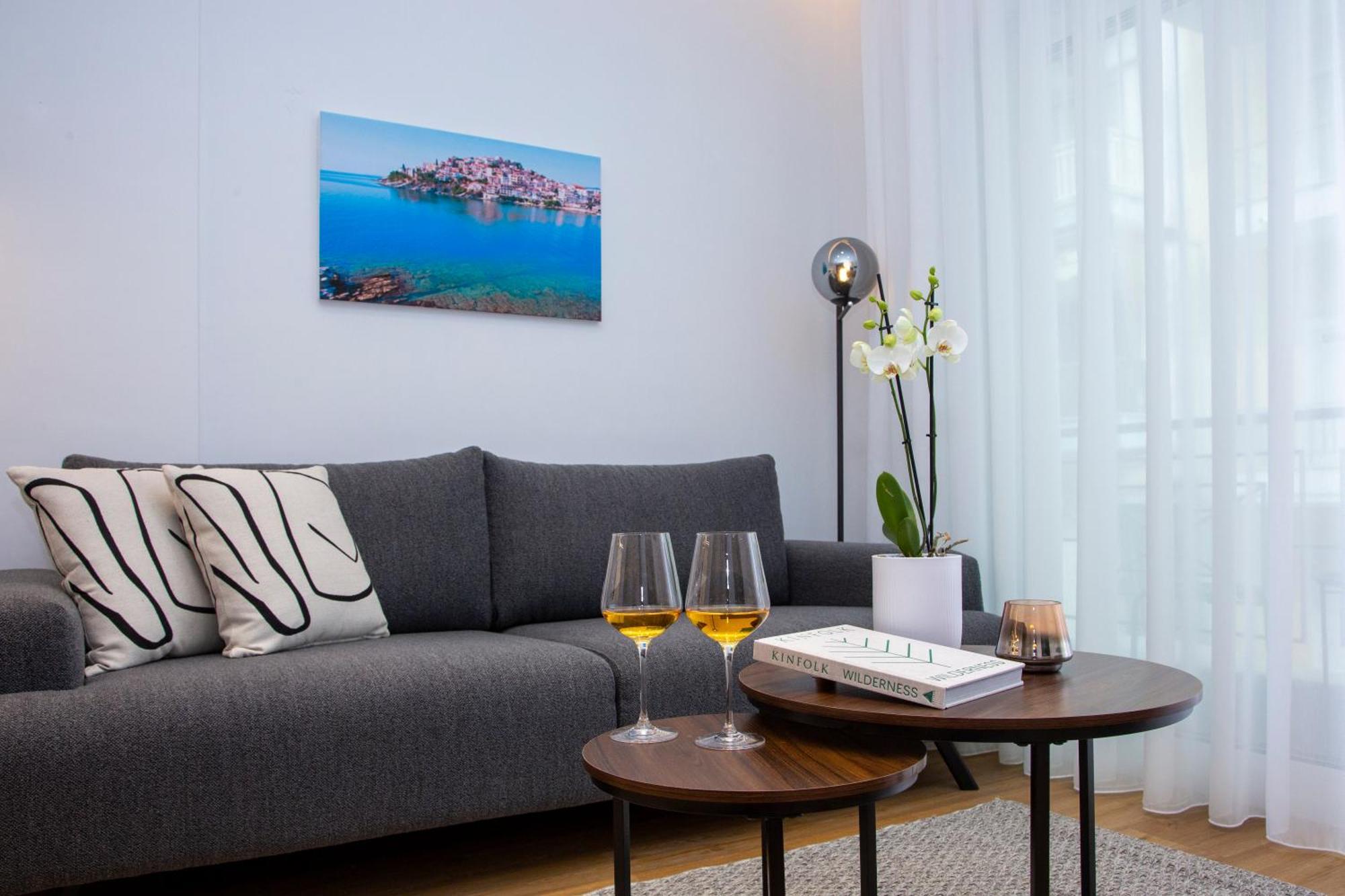 Arc Residence Maisonette 卡瓦拉 外观 照片